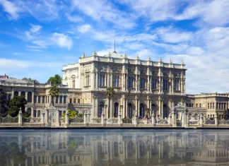 Dolmabahçe Palace